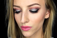 Cut crease